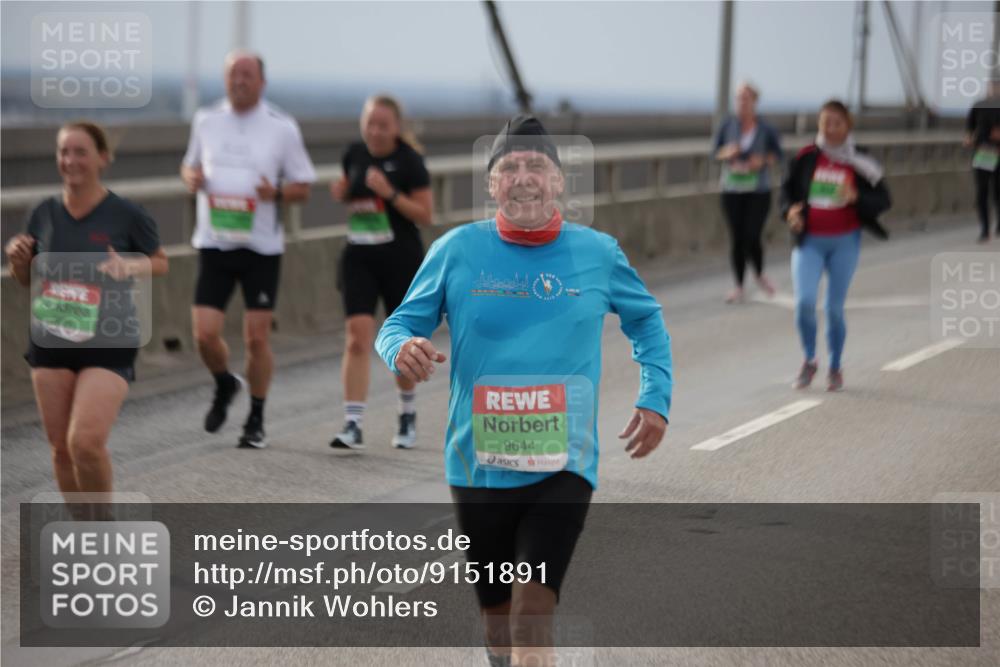 03.10.2025 - Köhlbrandbrückenlauf Jannik Wohlers http://msf.ph/oto/9151891 03.10.2025 15:59:41 Position 1 9644 meine-sportfotos.de