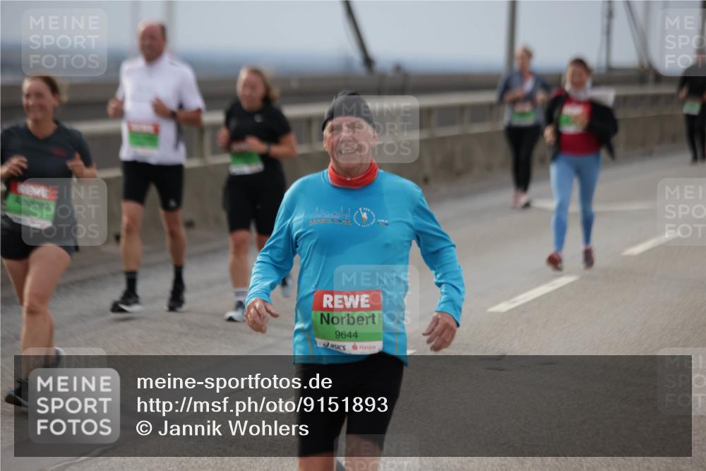 03.10.2025 - Köhlbrandbrückenlauf Jannik Wohlers http://msf.ph/oto/9151893 03.10.2025 15:59:42 Position 1 9644 meine-sportfotos.de