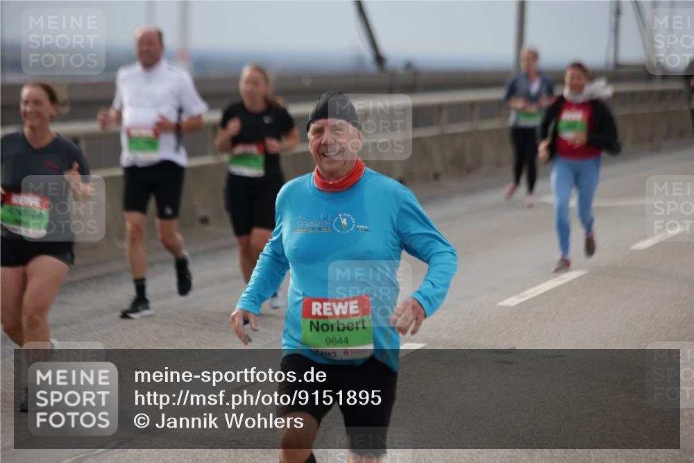 03.10.2025 - Köhlbrandbrückenlauf Jannik Wohlers http://msf.ph/oto/9151895 03.10.2025 15:59:42 Position 1 9644 meine-sportfotos.de