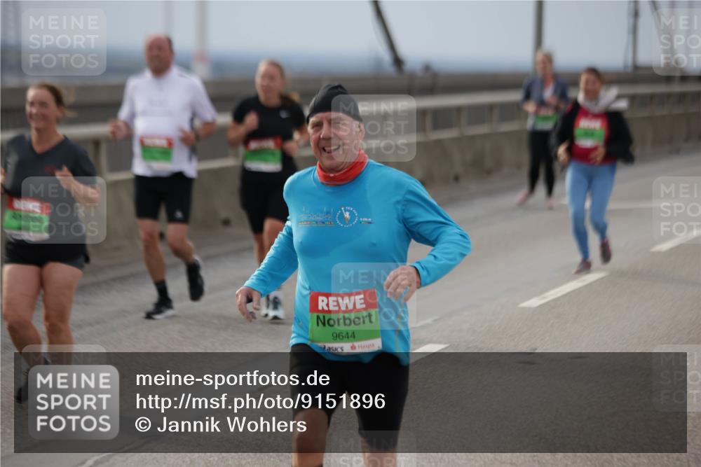 03.10.2025 - Köhlbrandbrückenlauf Jannik Wohlers http://msf.ph/oto/9151896 03.10.2025 15:59:42 Position 1 06, 16, 9644 meine-sportfotos.de