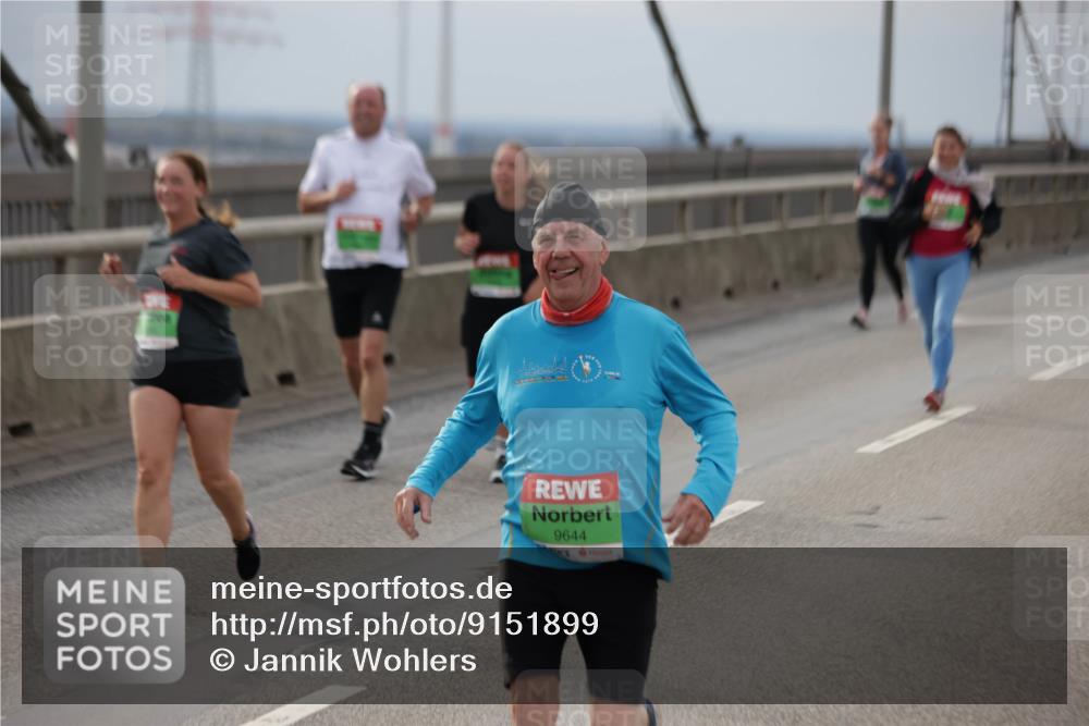 03.10.2025 - Köhlbrandbrückenlauf Jannik Wohlers http://msf.ph/oto/9151899 03.10.2025 15:59:42 Position 1 9644 meine-sportfotos.de