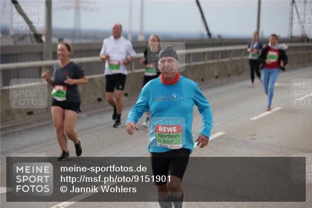 03.10.2025 - Köhlbrandbrückenlauf Jannik Wohlers http://msf.ph/oto/9151901 03.10.2025 15:59:42 Position 1 06, 9644 meine-sportfotos.de