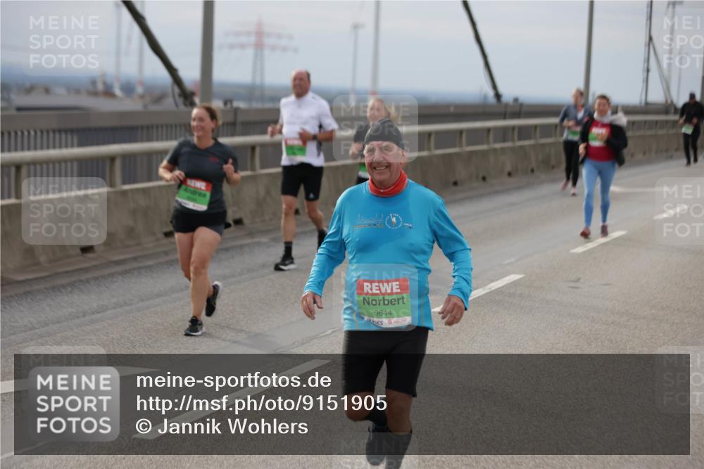 03.10.2025 - Köhlbrandbrückenlauf Jannik Wohlers http://msf.ph/oto/9151905 03.10.2025 15:59:42 Position 1 9644 meine-sportfotos.de