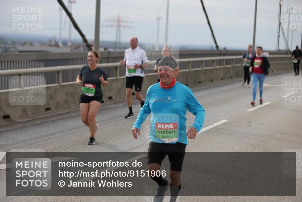 03.10.2025 - Köhlbrandbrückenlauf Jannik Wohlers http://msf.ph/oto/9151906 03.10.2025 15:59:42 Position 1 9644 meine-sportfotos.de