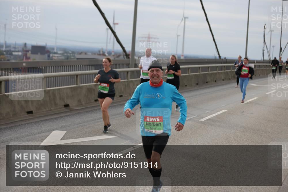 03.10.2025 - Köhlbrandbrückenlauf Jannik Wohlers http://msf.ph/oto/9151914 03.10.2025 15:59:43 Position 1 9644 meine-sportfotos.de
