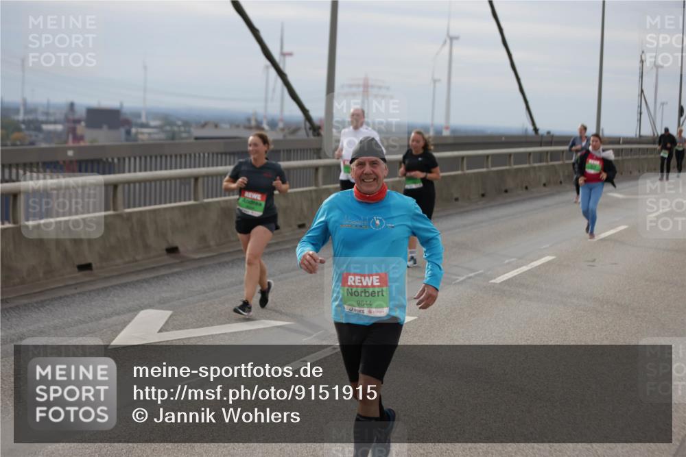 03.10.2025 - Köhlbrandbrückenlauf Jannik Wohlers http://msf.ph/oto/9151915 03.10.2025 15:59:43 Position 1 9644 meine-sportfotos.de