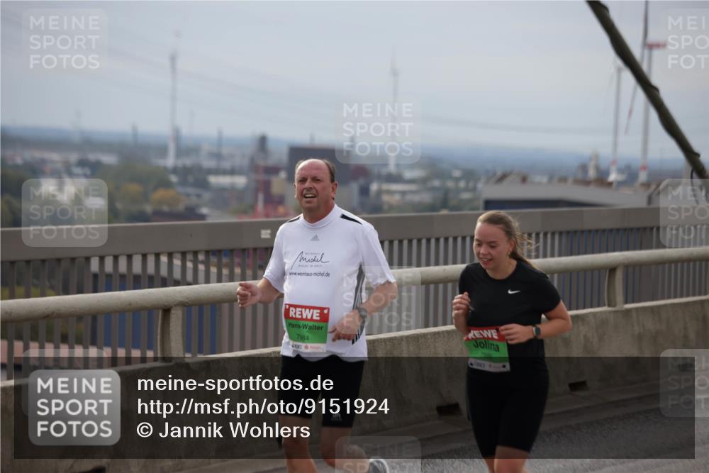 03.10.2025 - Köhlbrandbrückenlauf Jannik Wohlers http://msf.ph/oto/9151924 03.10.2025 15:59:45 Position 1 7984, 7988 meine-sportfotos.de