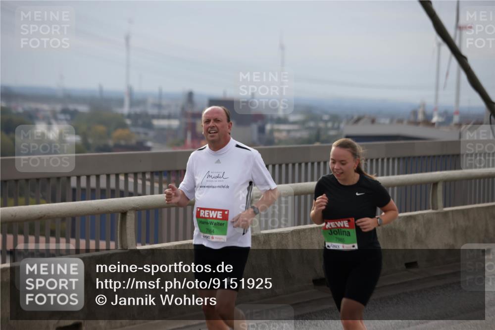03.10.2025 - Köhlbrandbrückenlauf Jannik Wohlers http://msf.ph/oto/9151925 03.10.2025 15:59:45 Position 1 7984, 7965 meine-sportfotos.de