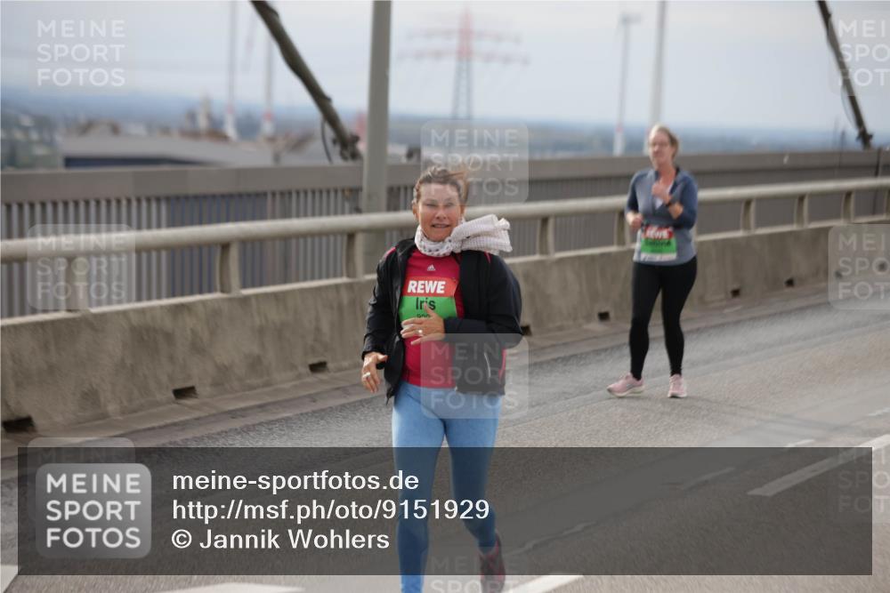 03.10.2025 - Köhlbrandbrückenlauf Jannik Wohlers http://msf.ph/oto/9151929 03.10.2025 15:59:47 Position 1 900 meine-sportfotos.de
