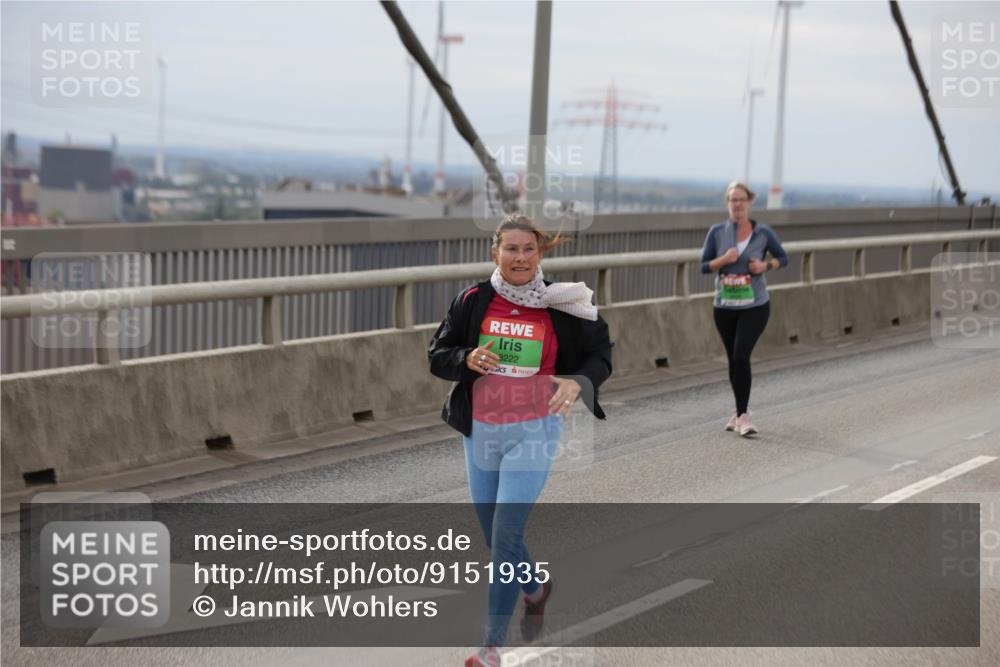 03.10.2025 - Köhlbrandbrückenlauf Jannik Wohlers http://msf.ph/oto/9151935 03.10.2025 15:59:47 Position 1 8222 meine-sportfotos.de