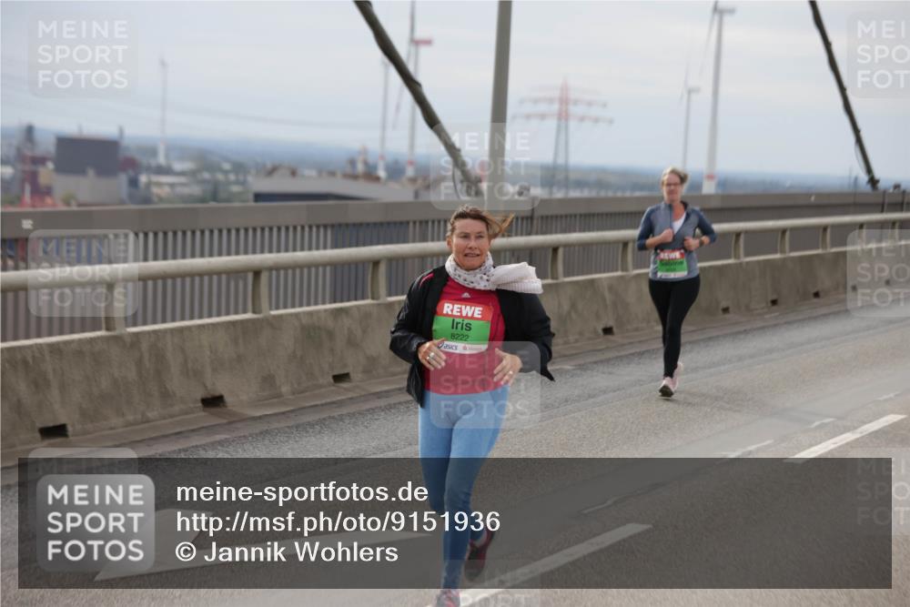 03.10.2025 - Köhlbrandbrückenlauf Jannik Wohlers http://msf.ph/oto/9151936 03.10.2025 15:59:47 Position 1 8222 meine-sportfotos.de