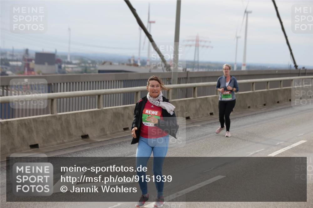 03.10.2025 - Köhlbrandbrückenlauf Jannik Wohlers http://msf.ph/oto/9151939 03.10.2025 15:59:48 Position 1  meine-sportfotos.de