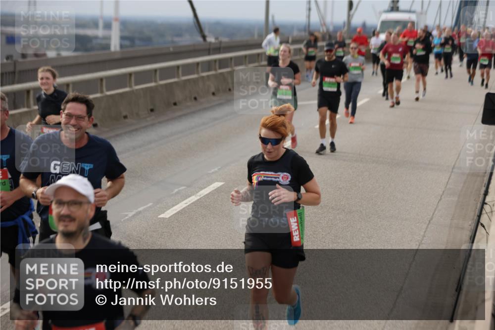 03.10.2025 - Köhlbrandbrückenlauf Jannik Wohlers http://msf.ph/oto/9151955 03.10.2025 15:59:59 Position 1  meine-sportfotos.de
