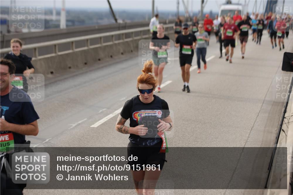 03.10.2025 - Köhlbrandbrückenlauf Jannik Wohlers http://msf.ph/oto/9151961 03.10.2025 15:59:59 Position 1 310, 11 meine-sportfotos.de