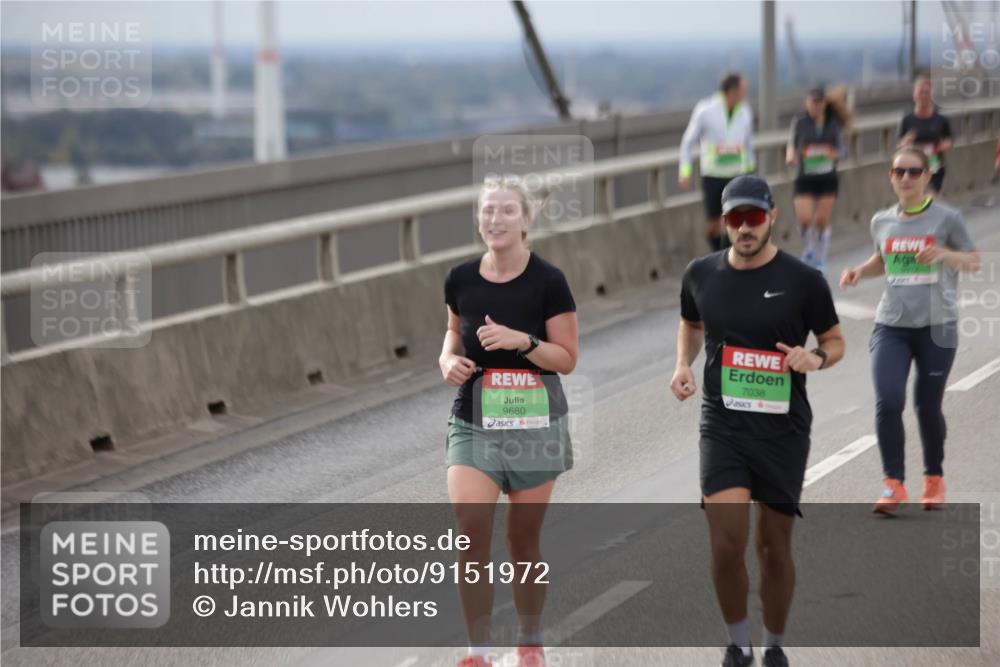 03.10.2025 - Köhlbrandbrückenlauf Jannik Wohlers http://msf.ph/oto/9151972 03.10.2025 16:00:02 Position 1 9680, 7038 meine-sportfotos.de