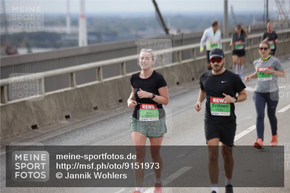 03.10.2025 - Köhlbrandbrückenlauf Jannik Wohlers http://msf.ph/oto/9151973 03.10.2025 16:00:02 Position 1 9680, 7038 meine-sportfotos.de