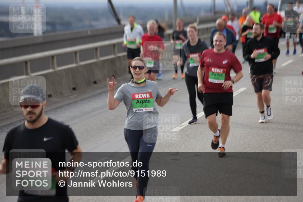 03.10.2025 - Köhlbrandbrückenlauf Jannik Wohlers http://msf.ph/oto/9151989 03.10.2025 16:00:04 Position 1 9312, 8023 meine-sportfotos.de