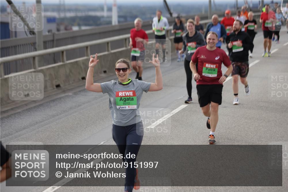 03.10.2025 - Köhlbrandbrückenlauf Jannik Wohlers http://msf.ph/oto/9151997 03.10.2025 16:00:05 Position 1 9312, 8023 meine-sportfotos.de