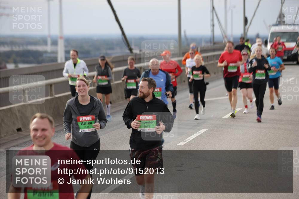 03.10.2025 - Köhlbrandbrückenlauf Jannik Wohlers http://msf.ph/oto/9152013 03.10.2025 16:00:07 Position 1 8946, 8945 meine-sportfotos.de
