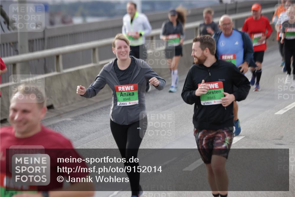 03.10.2025 - Köhlbrandbrückenlauf Jannik Wohlers http://msf.ph/oto/9152014 03.10.2025 16:00:08 Position 1 8946, 8945 meine-sportfotos.de