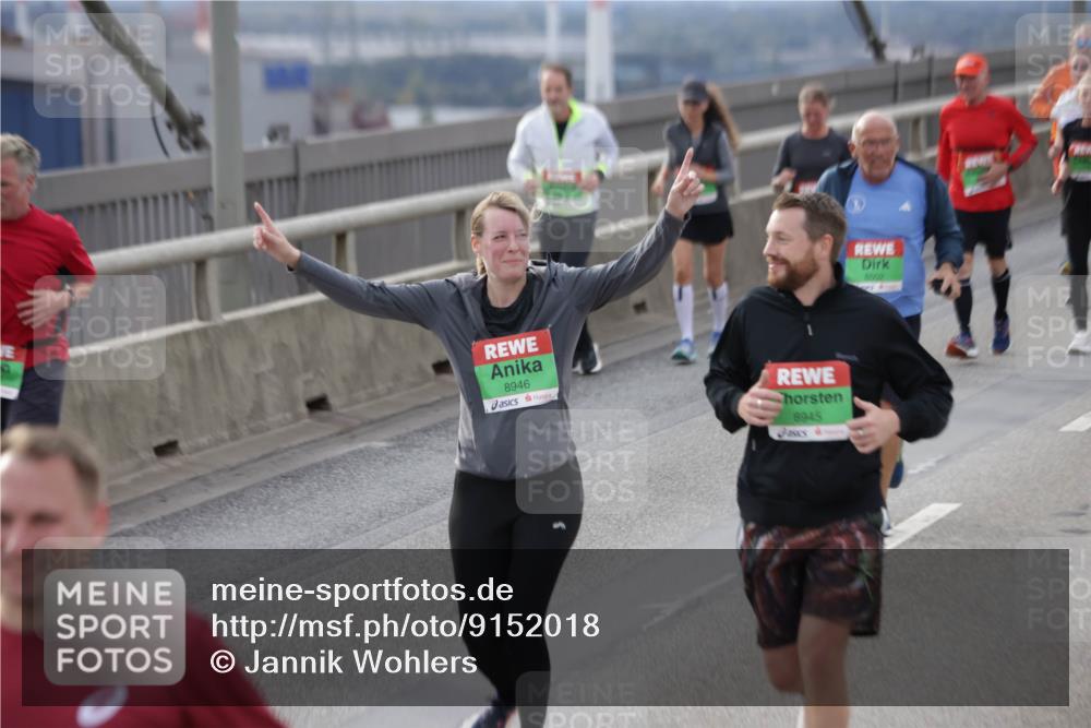 03.10.2025 - Köhlbrandbrückenlauf Jannik Wohlers http://msf.ph/oto/9152018 03.10.2025 16:00:08 Position 1 8946, 8945, 8502 meine-sportfotos.de