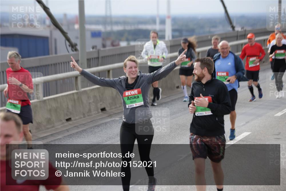 03.10.2025 - Köhlbrandbrückenlauf Jannik Wohlers http://msf.ph/oto/9152021 03.10.2025 16:00:08 Position 1 8946, 8945 meine-sportfotos.de