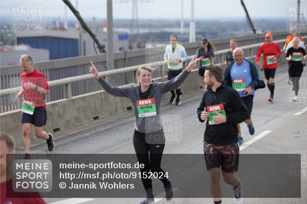 03.10.2025 - Köhlbrandbrückenlauf Jannik Wohlers http://msf.ph/oto/9152024 03.10.2025 16:00:08 Position 1 8946 meine-sportfotos.de