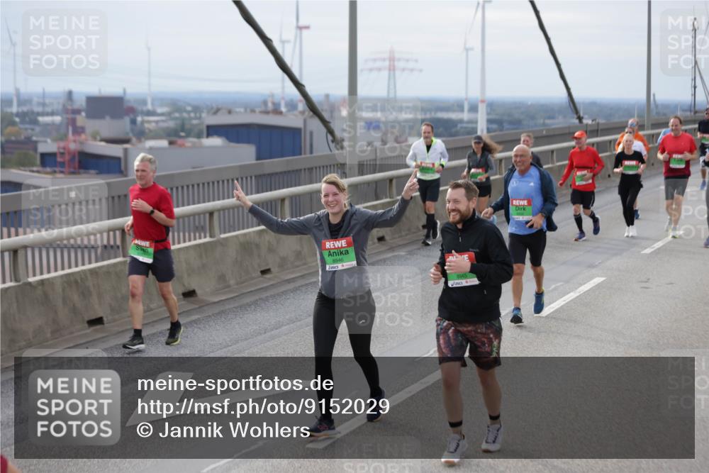 03.10.2025 - Köhlbrandbrückenlauf Jannik Wohlers http://msf.ph/oto/9152029 03.10.2025 16:00:09 Position 1 8946, 8945 meine-sportfotos.de