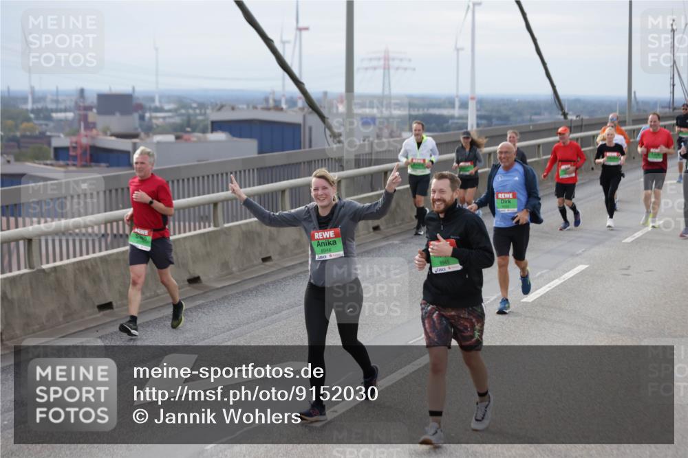 03.10.2025 - Köhlbrandbrückenlauf Jannik Wohlers http://msf.ph/oto/9152030 03.10.2025 16:00:09 Position 1 8946, 8945 meine-sportfotos.de
