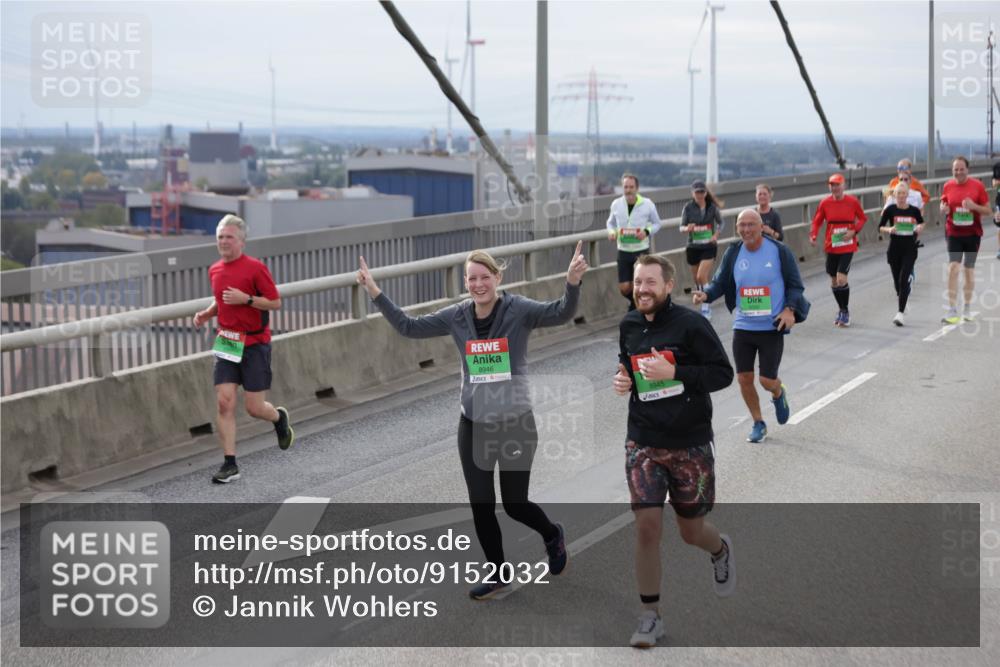 03.10.2025 - Köhlbrandbrückenlauf Jannik Wohlers http://msf.ph/oto/9152032 03.10.2025 16:00:09 Position 1 8946, 8945 meine-sportfotos.de