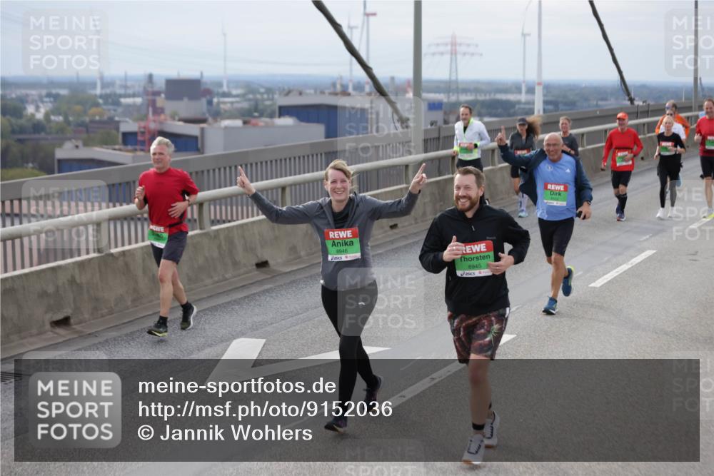 03.10.2025 - Köhlbrandbrückenlauf Jannik Wohlers http://msf.ph/oto/9152036 03.10.2025 16:00:09 Position 1 8946, 8945 meine-sportfotos.de