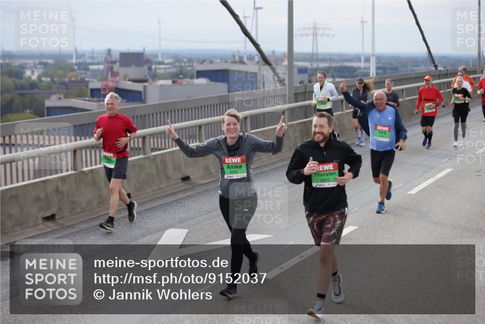 03.10.2025 - Köhlbrandbrückenlauf Jannik Wohlers http://msf.ph/oto/9152037 03.10.2025 16:00:09 Position 1 8946, 8945 meine-sportfotos.de
