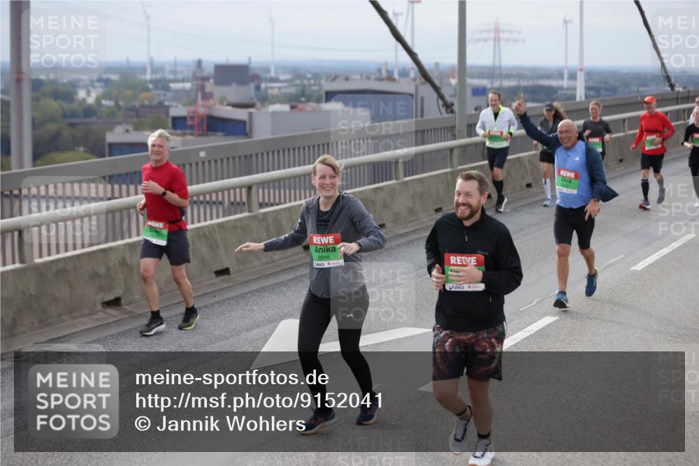 03.10.2025 - Köhlbrandbrückenlauf Jannik Wohlers http://msf.ph/oto/9152041 03.10.2025 16:00:10 Position 1 8946 meine-sportfotos.de