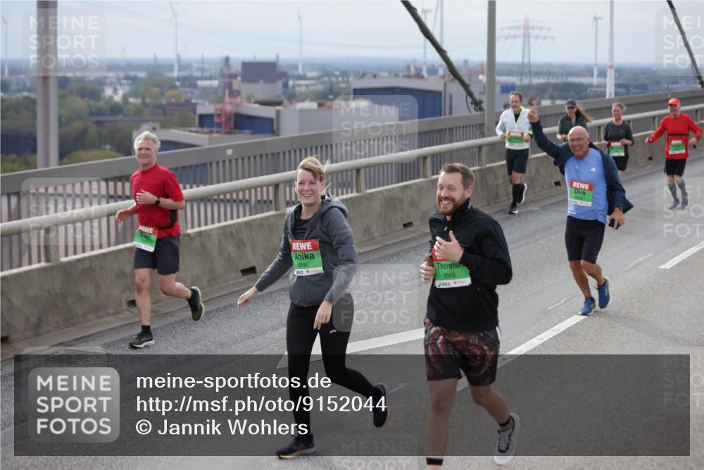 03.10.2025 - Köhlbrandbrückenlauf Jannik Wohlers http://msf.ph/oto/9152044 03.10.2025 16:00:10 Position 1 8946, 8945 meine-sportfotos.de