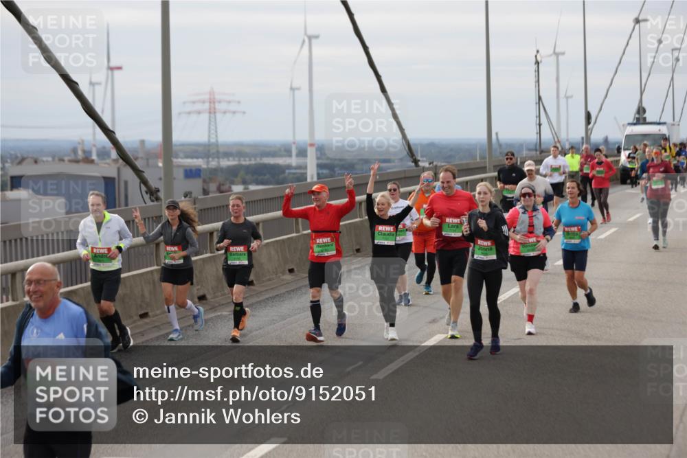 03.10.2025 - Köhlbrandbrückenlauf Jannik Wohlers http://msf.ph/oto/9152051 03.10.2025 16:00:11 Position 1  meine-sportfotos.de