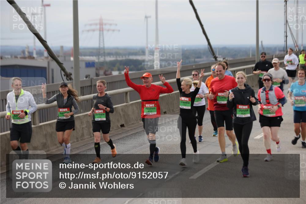 03.10.2025 - Köhlbrandbrückenlauf Jannik Wohlers http://msf.ph/oto/9152057 03.10.2025 16:00:11 Position 1 7755, 7707, 8160, 8159 meine-sportfotos.de