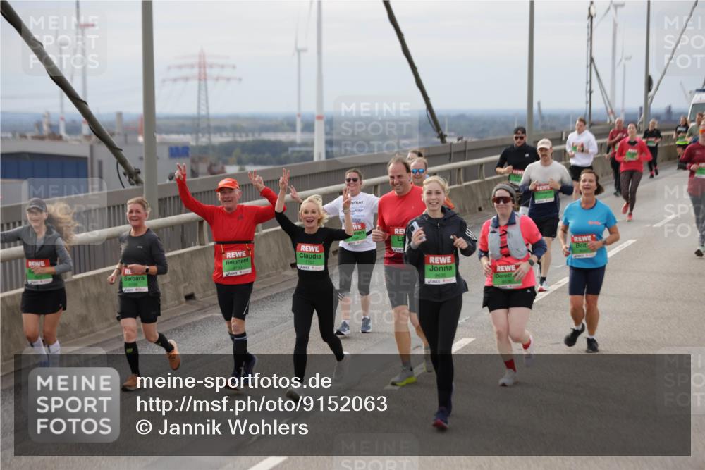 03.10.2025 - Köhlbrandbrückenlauf Jannik Wohlers http://msf.ph/oto/9152063 03.10.2025 16:00:12 Position 1 8160, 7707 meine-sportfotos.de
