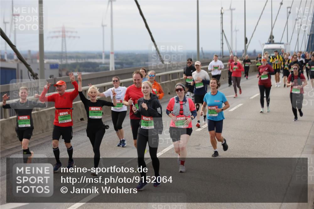 03.10.2025 - Köhlbrandbrückenlauf Jannik Wohlers http://msf.ph/oto/9152064 03.10.2025 16:00:13 Position 1 7707, 8160, 9636 meine-sportfotos.de