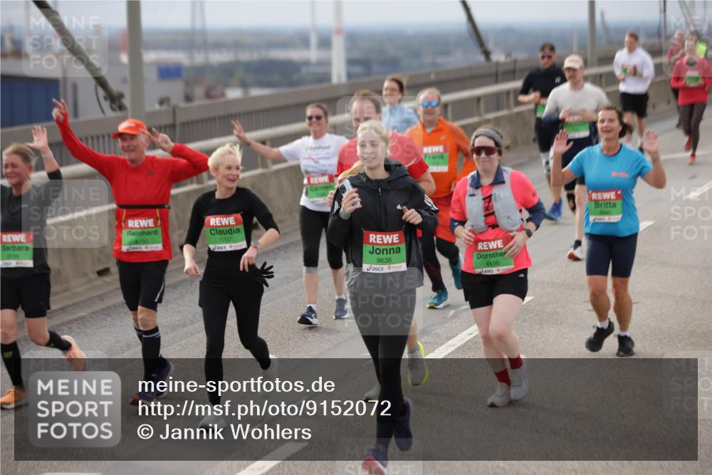 03.10.2025 - Köhlbrandbrückenlauf Jannik Wohlers http://msf.ph/oto/9152072 03.10.2025 16:00:13 Position 1 8189, 8160, 7707, 9636, 8536, 9040 meine-sportfotos.de