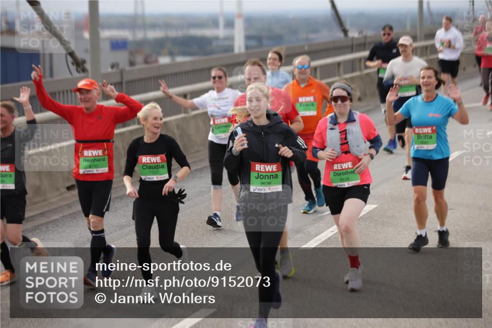 03.10.2025 - Köhlbrandbrückenlauf Jannik Wohlers http://msf.ph/oto/9152073 03.10.2025 16:00:13 Position 1 8160, 7707, 9636, 8536, 9040 meine-sportfotos.de