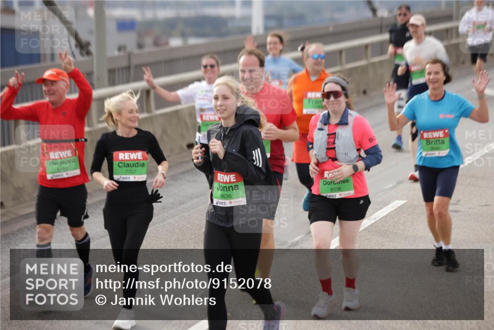 03.10.2025 - Köhlbrandbrückenlauf Jannik Wohlers http://msf.ph/oto/9152078 03.10.2025 16:00:13 Position 1 2025, 9040, 8160, 7707, 9636, 8536 meine-sportfotos.de