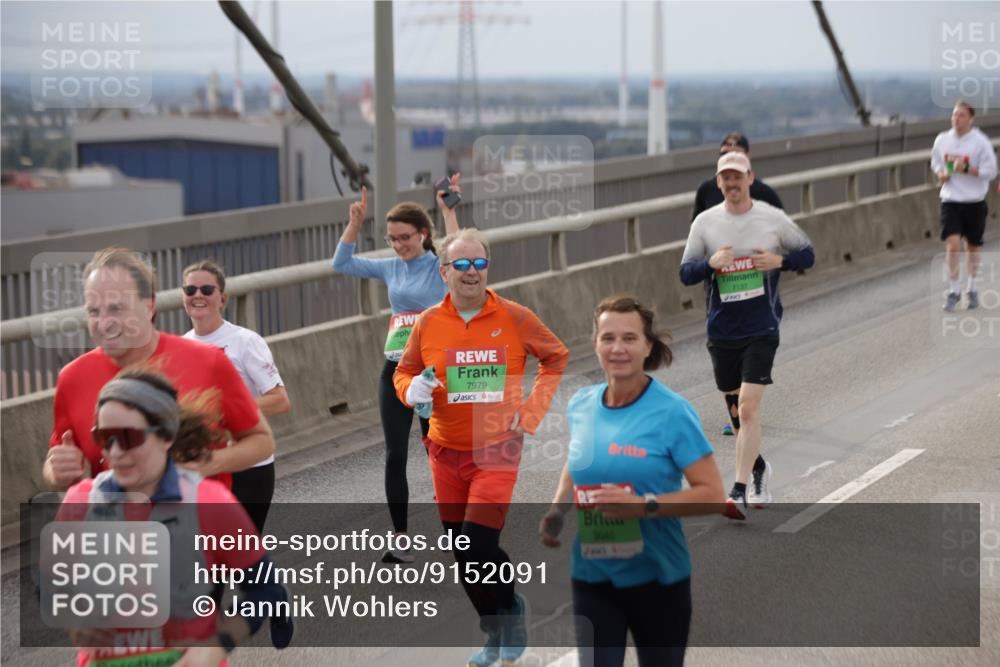 03.10.2025 - Köhlbrandbrückenlauf Jannik Wohlers http://msf.ph/oto/9152091 03.10.2025 16:00:15 Position 1 7979, 0040, 7137 meine-sportfotos.de