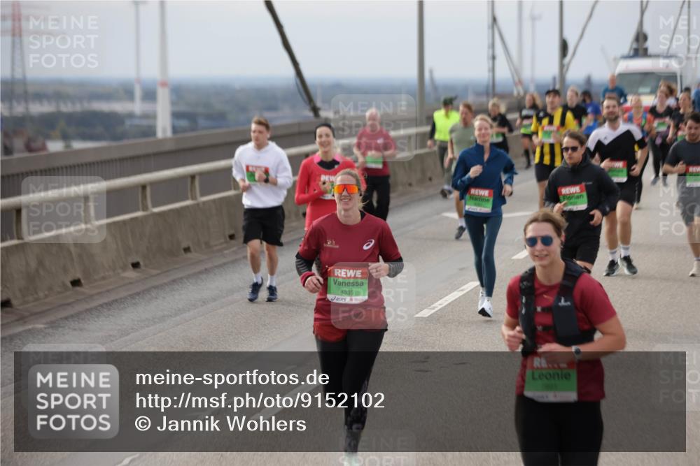 03.10.2025 - Köhlbrandbrückenlauf Jannik Wohlers http://msf.ph/oto/9152102 03.10.2025 16:00:17 Position 1 8335, 7901 meine-sportfotos.de