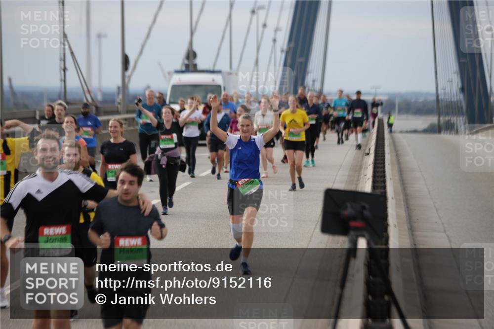 03.10.2025 - Köhlbrandbrückenlauf Jannik Wohlers http://msf.ph/oto/9152116 03.10.2025 16:00:21 Position 1 9287 meine-sportfotos.de