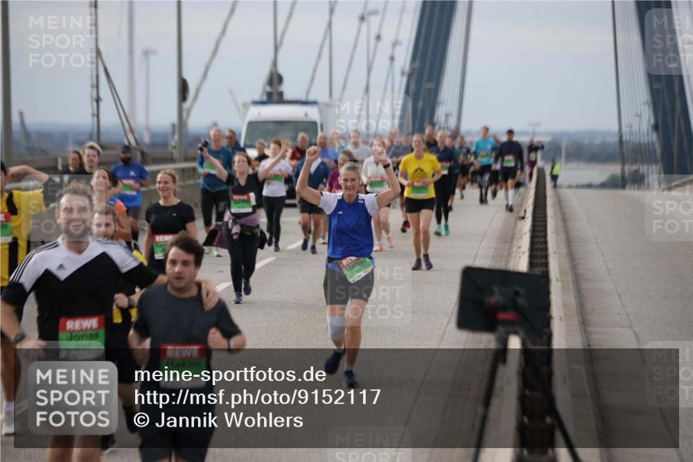 03.10.2025 - Köhlbrandbrückenlauf Jannik Wohlers http://msf.ph/oto/9152117 03.10.2025 16:00:21 Position 1 9287 meine-sportfotos.de