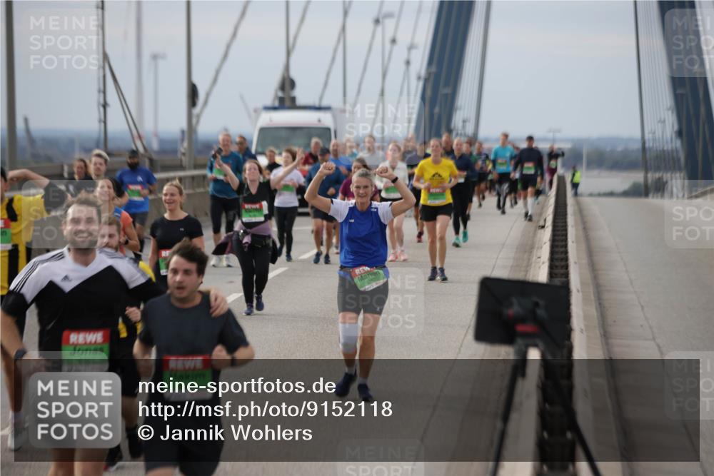 03.10.2025 - Köhlbrandbrückenlauf Jannik Wohlers http://msf.ph/oto/9152118 03.10.2025 16:00:21 Position 1 9287 meine-sportfotos.de