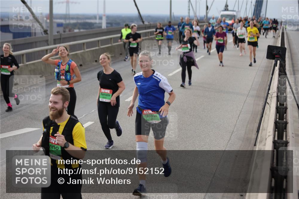 03.10.2025 - Köhlbrandbrückenlauf Jannik Wohlers http://msf.ph/oto/9152152 03.10.2025 16:00:27 Position 1 8645, 107, 9287 meine-sportfotos.de