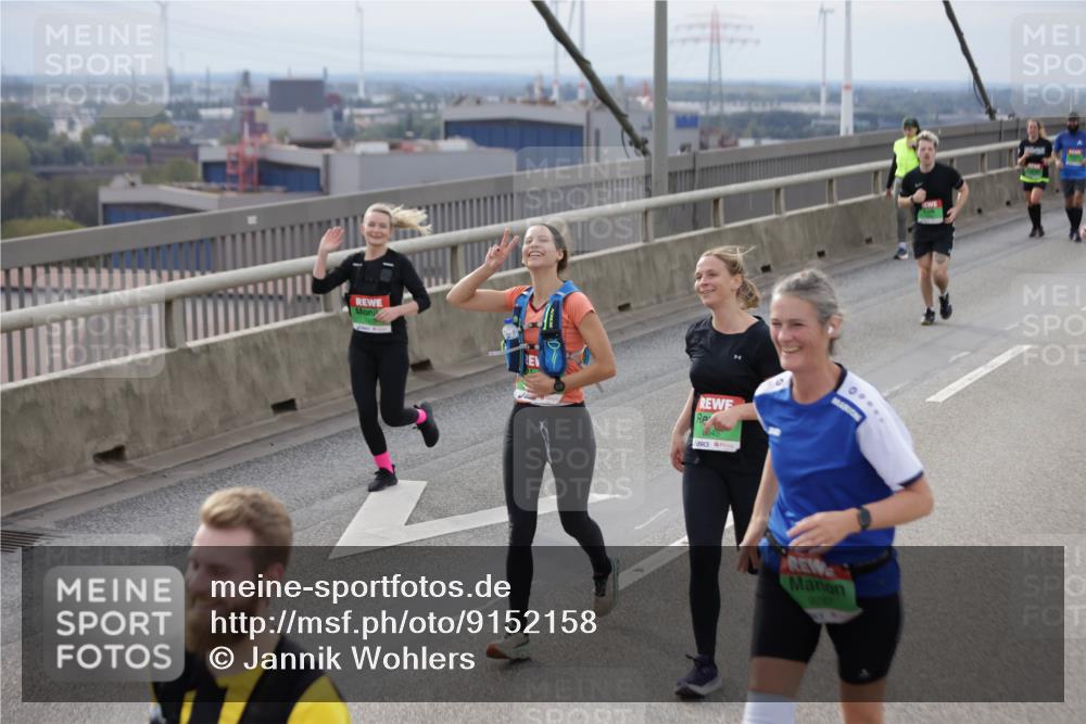 03.10.2025 - Köhlbrandbrückenlauf Jannik Wohlers http://msf.ph/oto/9152158 03.10.2025 16:00:27 Position 1 8645, 9267 meine-sportfotos.de