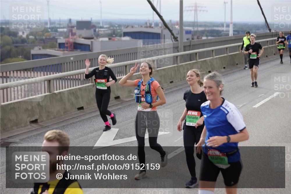 03.10.2025 - Köhlbrandbrückenlauf Jannik Wohlers http://msf.ph/oto/9152159 03.10.2025 16:00:27 Position 1 8645 meine-sportfotos.de