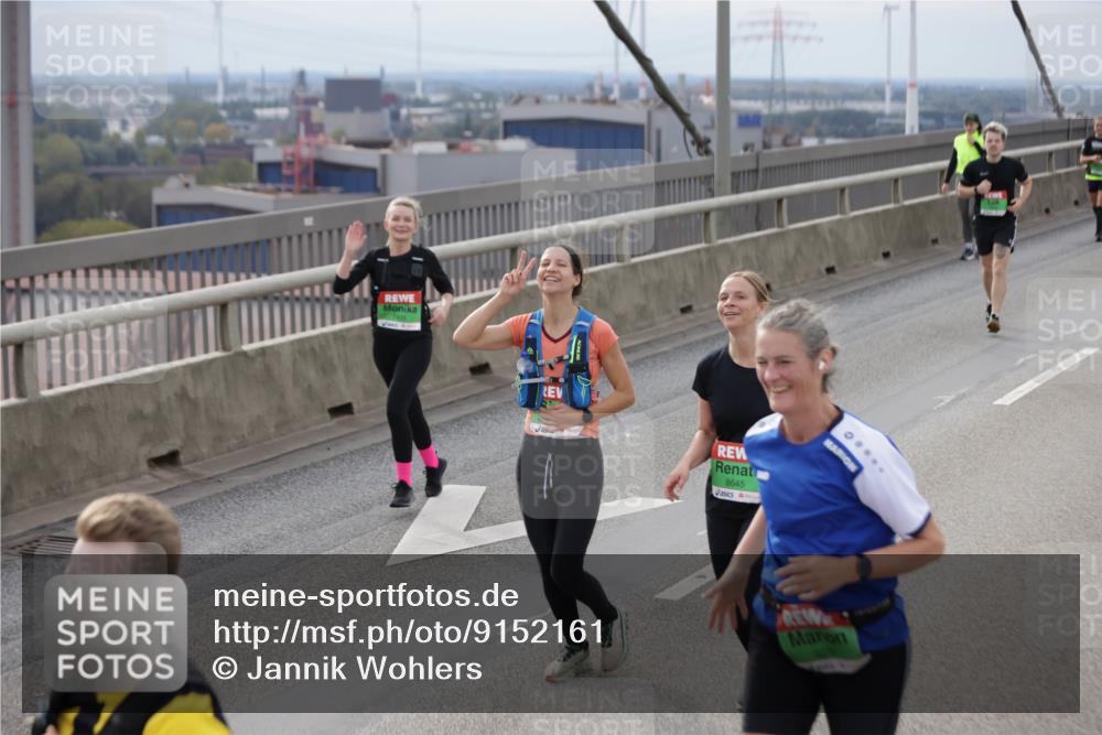 03.10.2025 - Köhlbrandbrückenlauf Jannik Wohlers http://msf.ph/oto/9152161 03.10.2025 16:00:27 Position 1 8645 meine-sportfotos.de